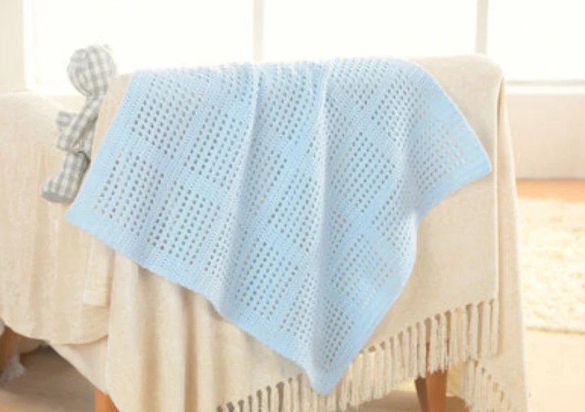 Blankets and Shawl in Snuggly DK - Sirdar 1299 - Image 4