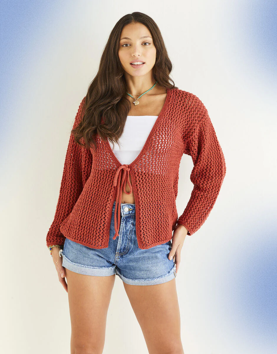 Opening Act Jacket in 8 ply - Sirdar 10543 - Image 3